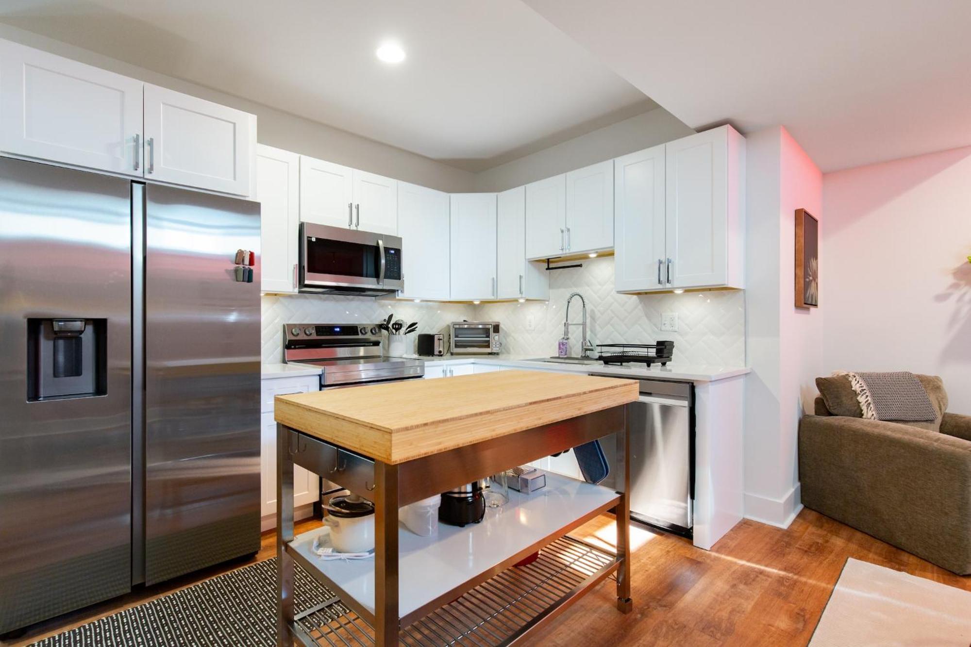 Modern 2Br Retreat, Close To Dc & Airport Apartamento Arlington Exterior foto